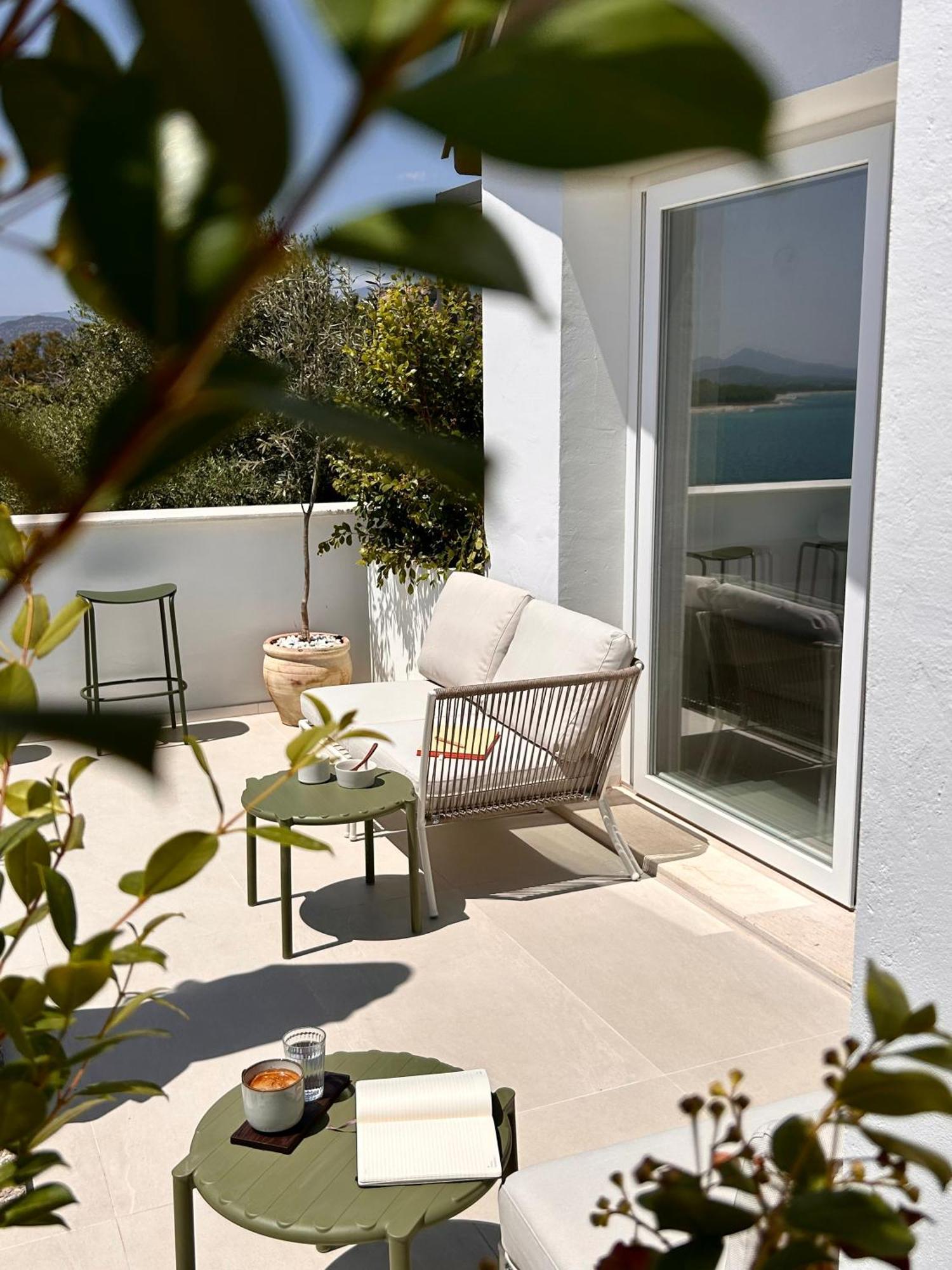 Vireo Rooms Santa Maria Navarrese Eksteriør bilde